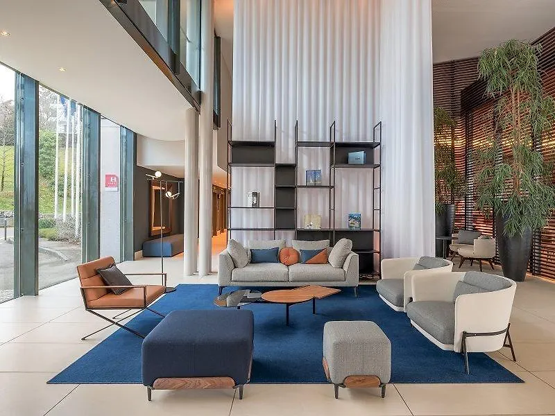Отель Hilton Evian Les Bains  Эвиан-ле-Бен