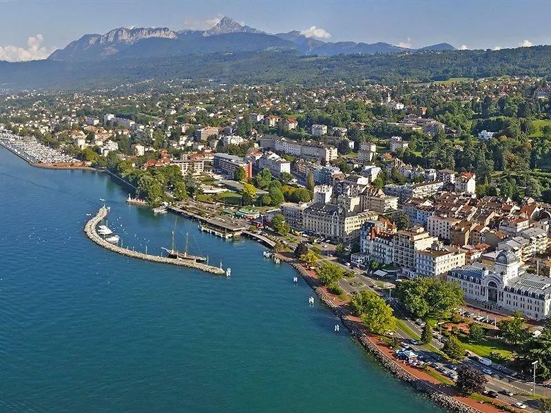 Отель Hilton Evian Les Bains