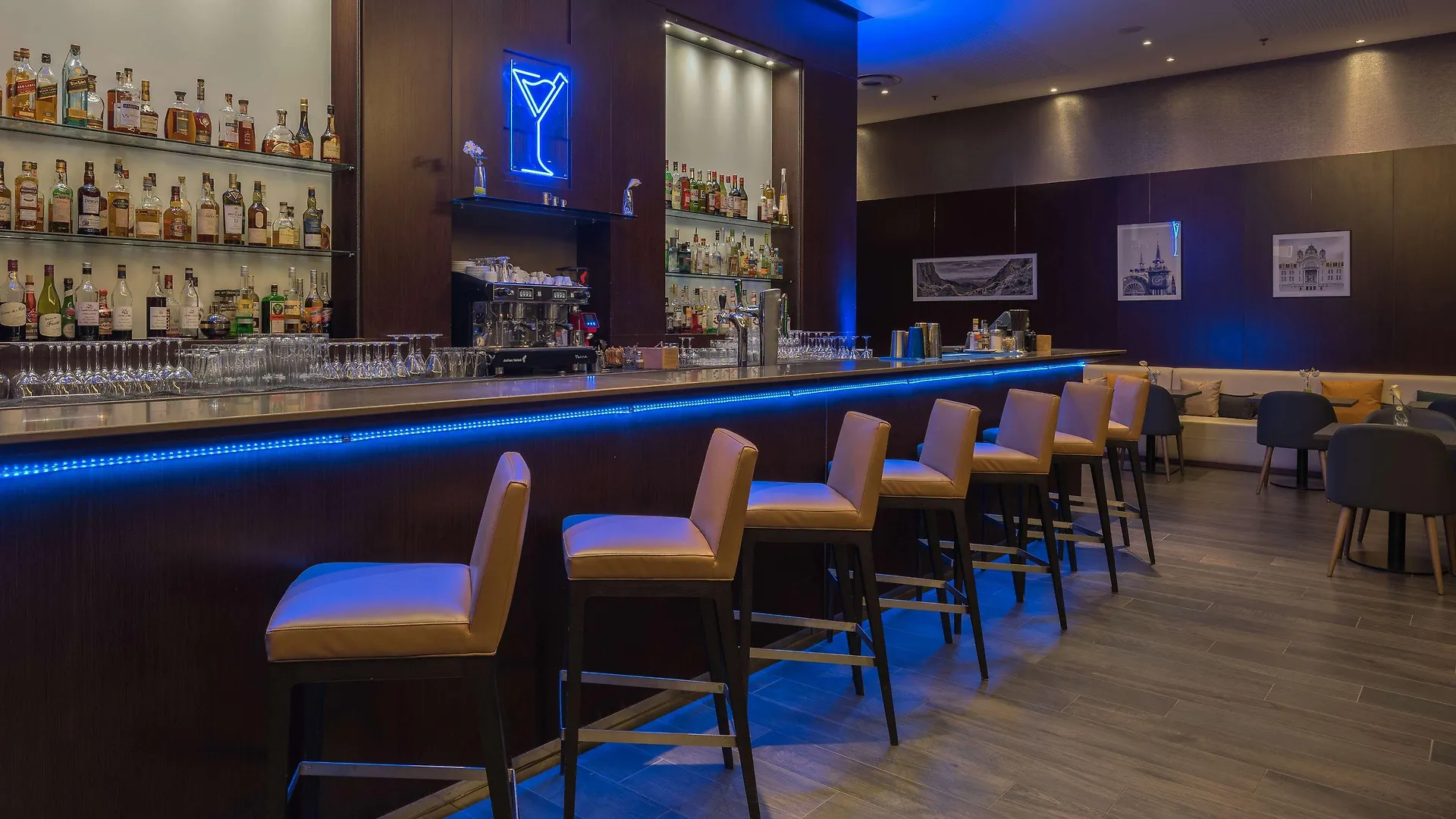 Отель Hilton Evian Les Bains