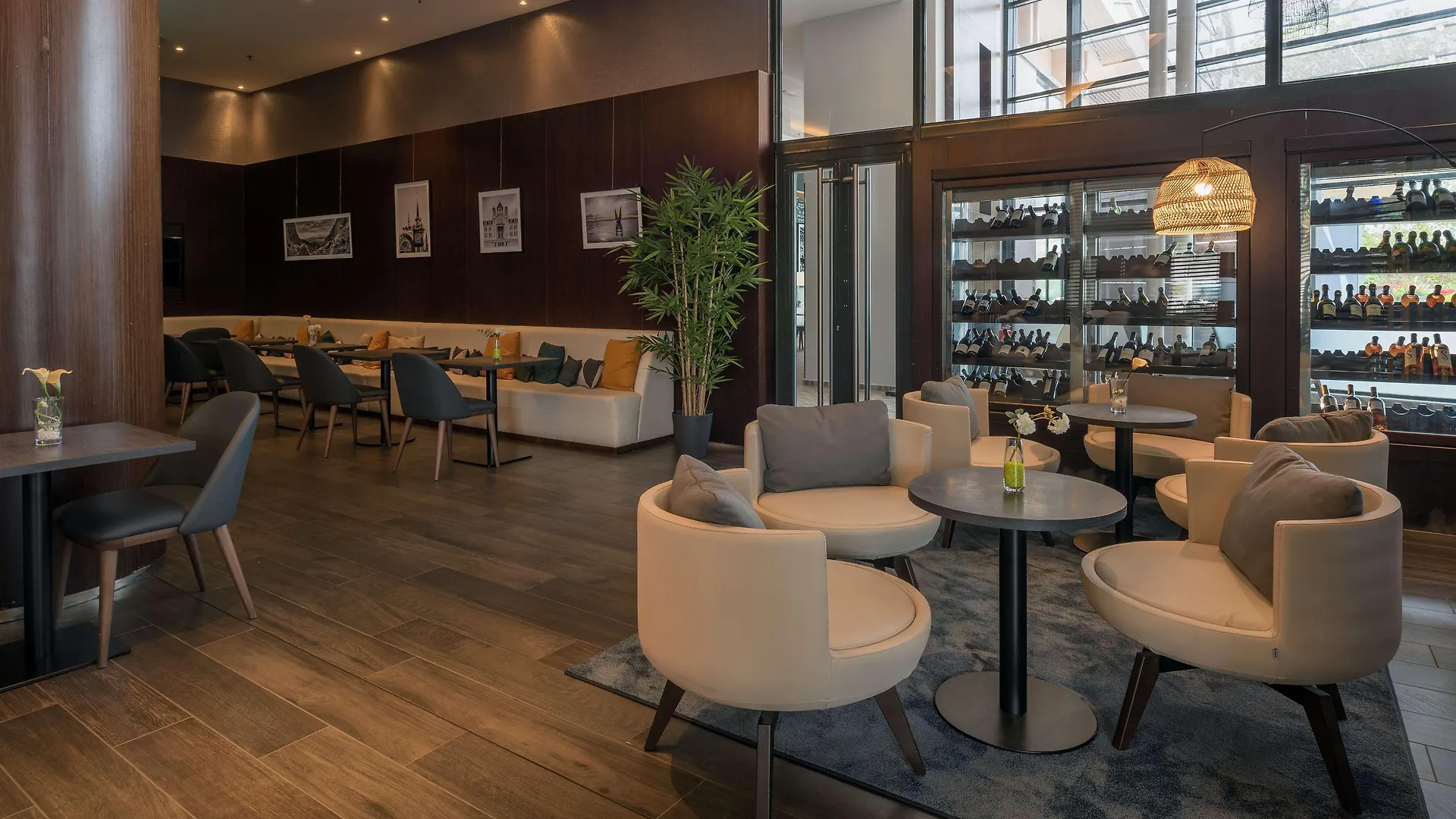 Отель Hilton Evian Les Bains Эвиан-ле-Бен