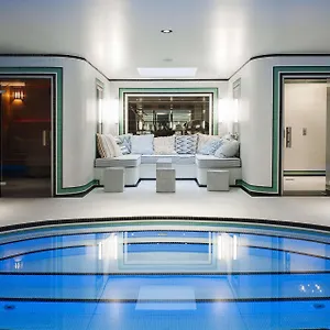 **** Hotel Eiffel Blomet Francia